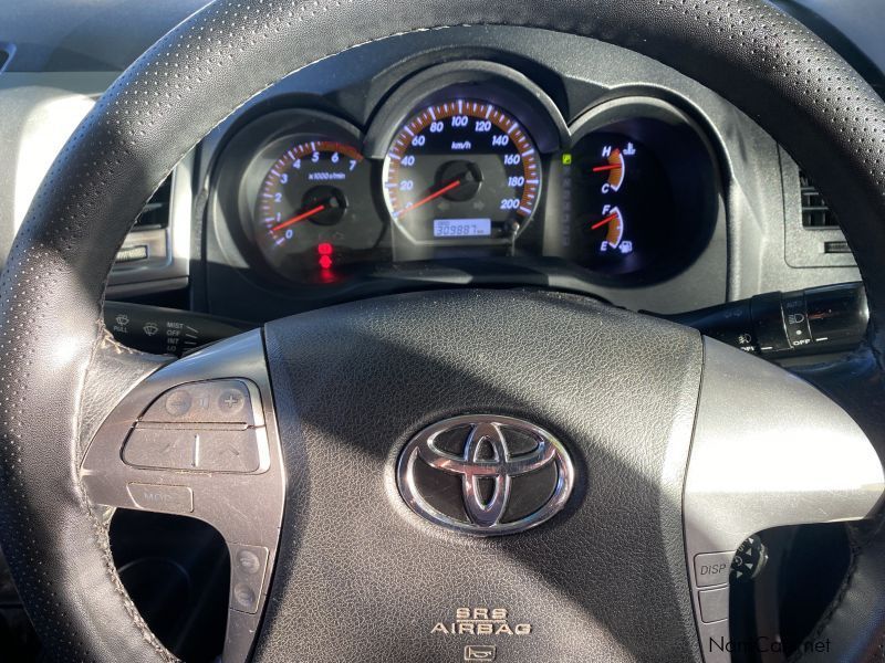 Toyota Hilux Legend 45 V6 Dcab 4x4 in Namibia