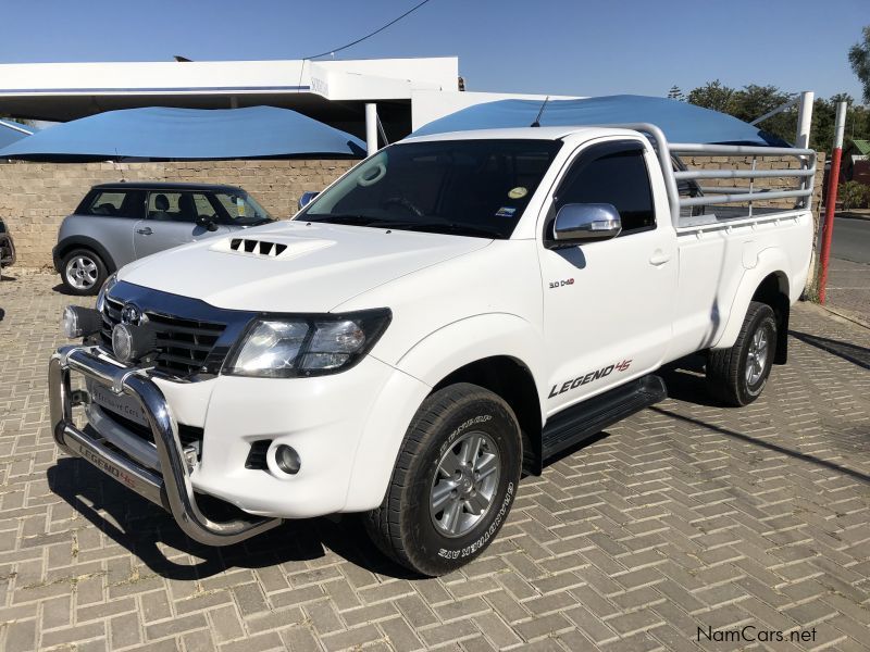 Toyota Hilux Legend45 3.0D4D Man in Namibia