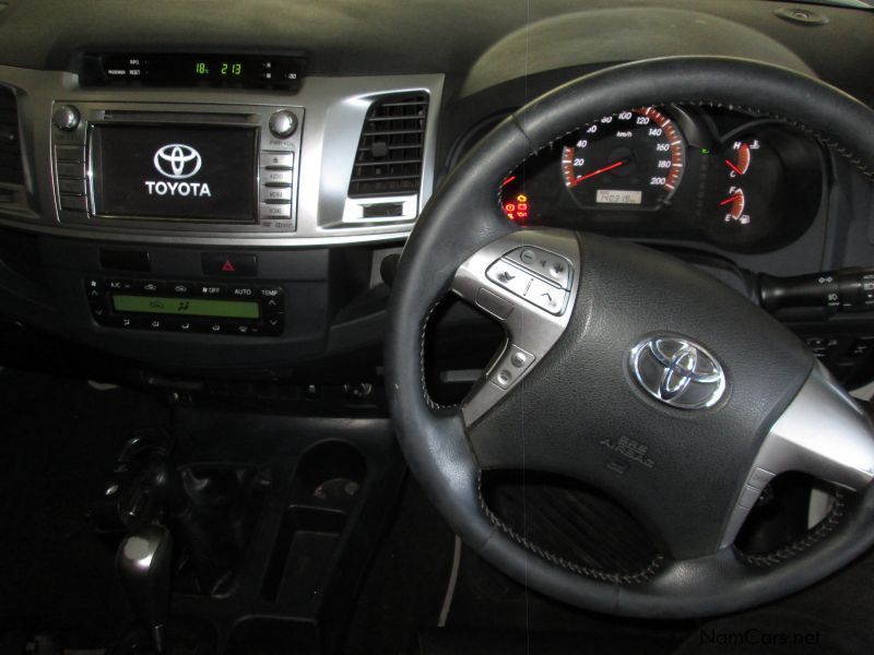 Toyota Hilux Legend45 4.0 V6 A/T 4x4 in Namibia