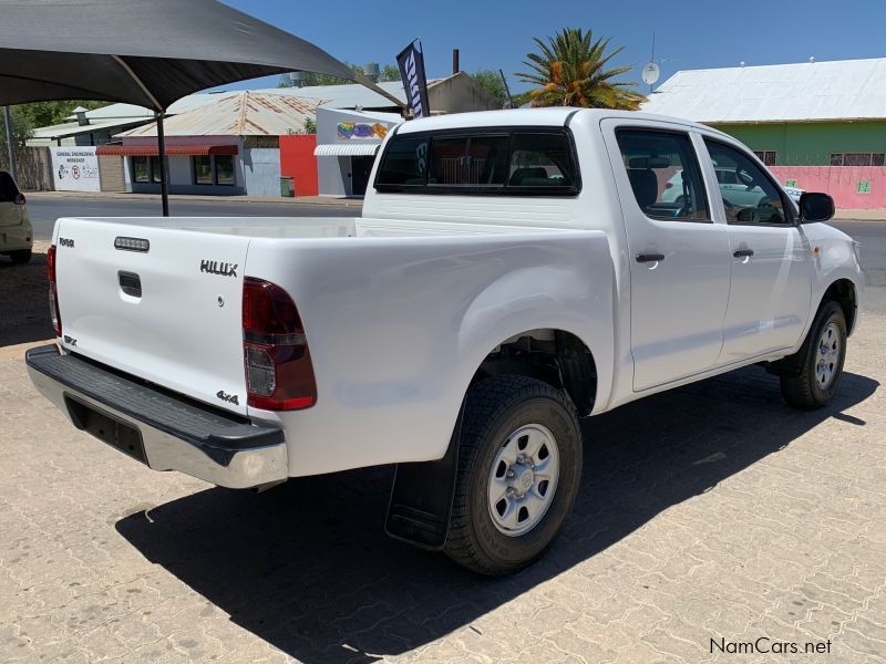 Toyota Hilux SRX 4x4 in Namibia