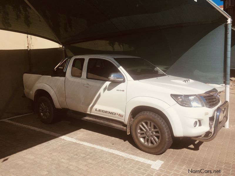 Toyota Hilux Xcab 3.0 D4D 4x4 LG 45 in Namibia