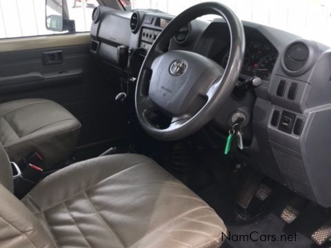 Toyota Land Cruiser 4.2 4X4 in Namibia