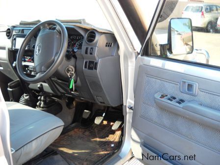 Toyota Land Cruiser 4.5 V8 D/C 4x4 in Namibia