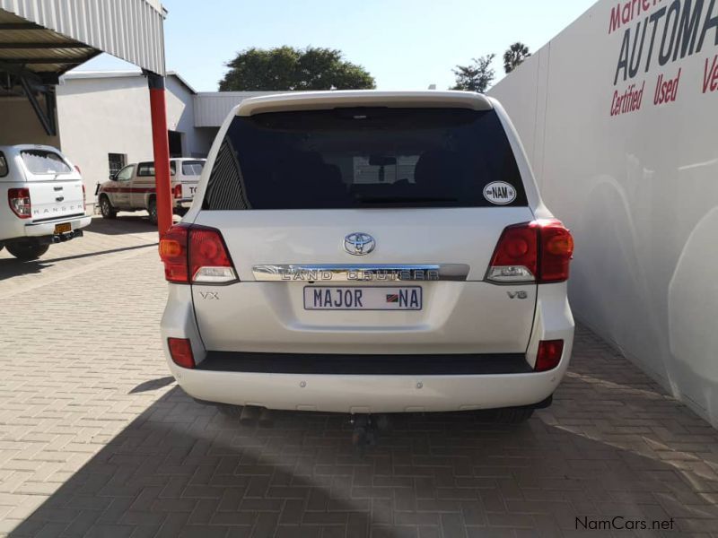 Toyota Land Cruiser 4.5L V8 VX200 in Namibia