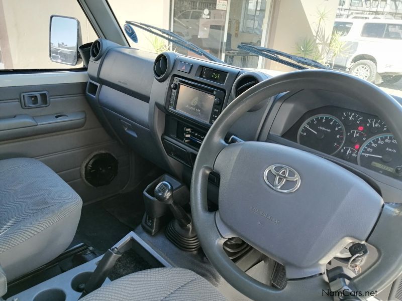 Toyota Land Cruiser 79 4.0P P/U D/C in Namibia