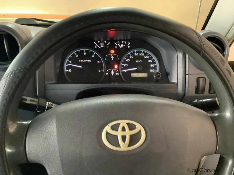 Toyota Land Cruiser 79 4.2D 4x4 in Namibia