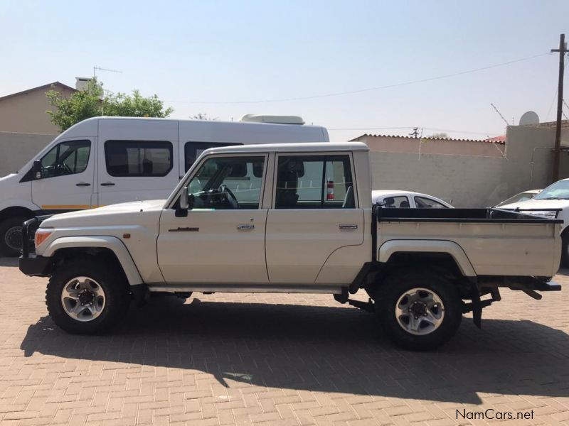 Toyota Land Cruiser 79 4.5D P/U D/C in Namibia