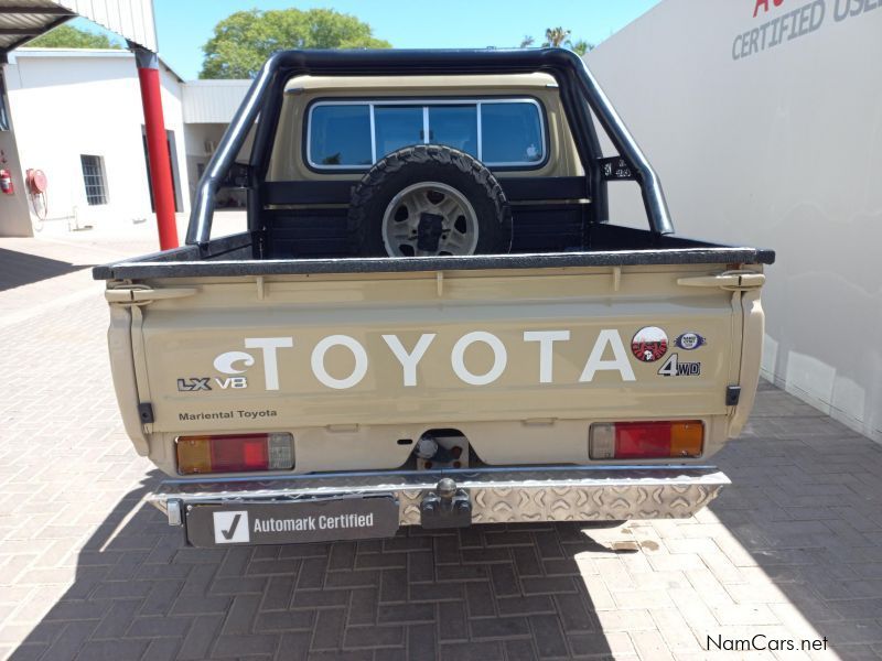 Toyota Land Cruiser DC 4.5 V8 Diesel in Namibia