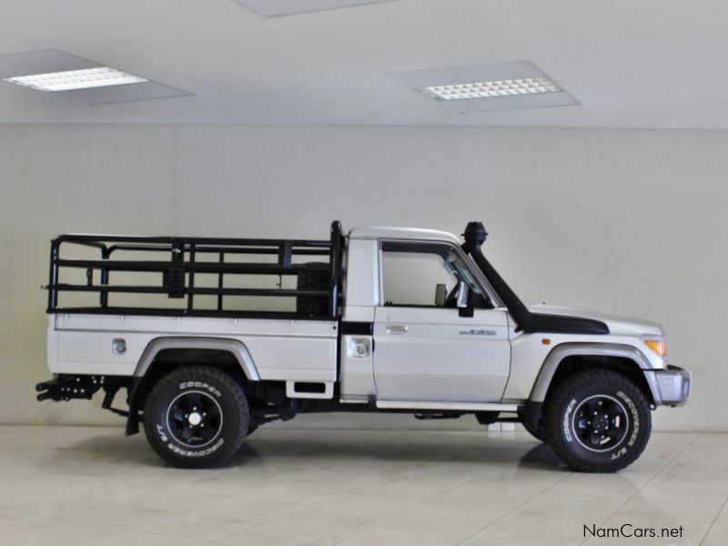 Used Toyota Land Cruiser LX V8 2015 Land Cruiser LX V8 for sale