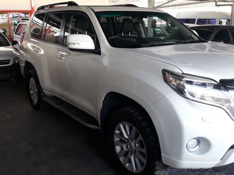 Toyota Land Cruiser Prado 4.0 V6 VX S/W in Namibia