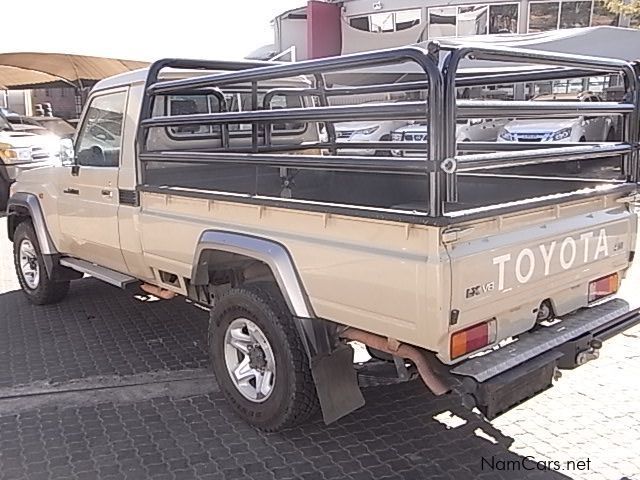 Toyota Land Cruiser S-Cab 4.5 V8 Diesel in Namibia