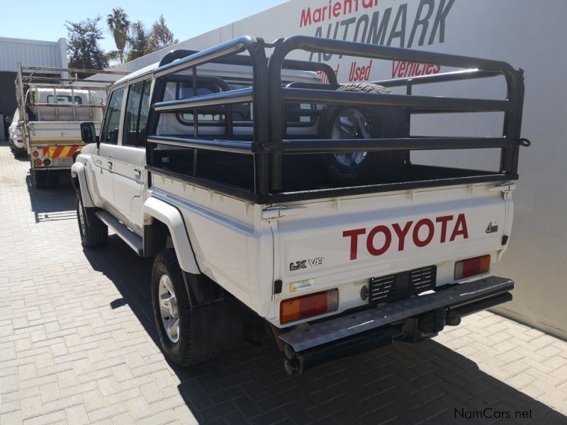 Toyota Land Cruiser V8 DC in Namibia