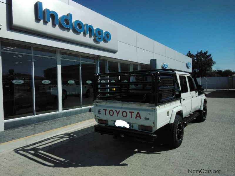 Toyota Land cruiser D/C V8 in Namibia