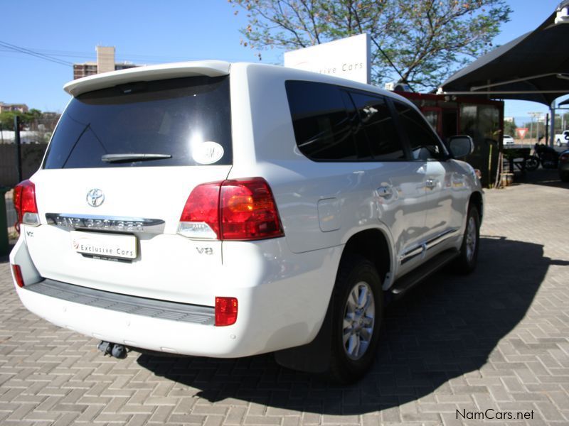 Toyota Landcruiser 200 V8 4.5D VX a/t in Namibia