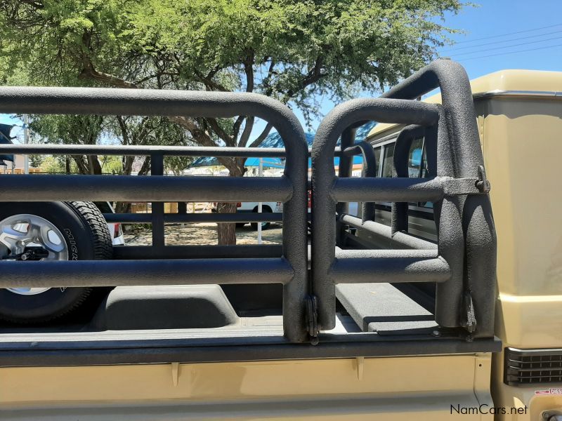 Toyota Landcruiser 4.5 V8 TDi S/Cab in Namibia