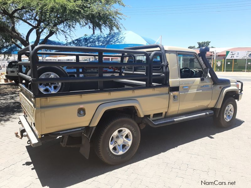 Toyota Landcruiser 4.5 V8 TDi S/Cab in Namibia