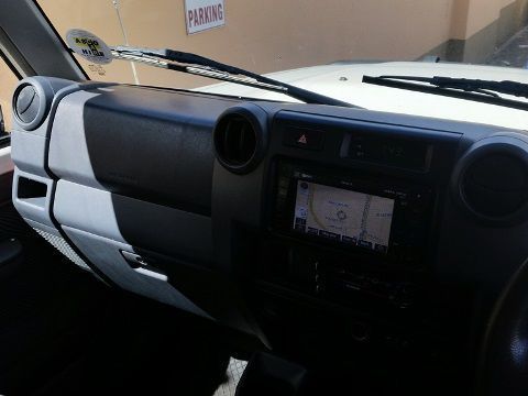 Toyota Landcruiser 76 4x4 in Namibia