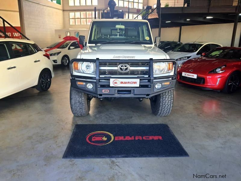 Toyota Landcruiser D/C 4.0 V6 in Namibia