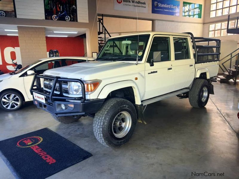 Toyota Landcruiser D/C 4.0 V6 in Namibia