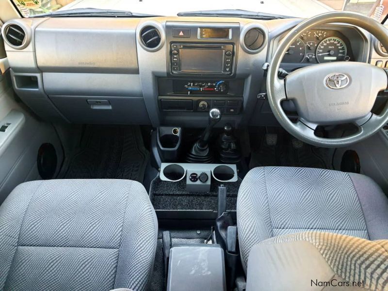 Toyota Landcruiser D/C 4.0 V6 in Namibia