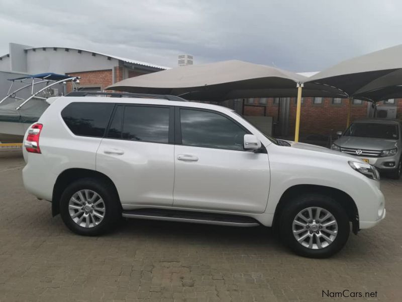 Toyota PRADO 4.0 V6 VX in Namibia
