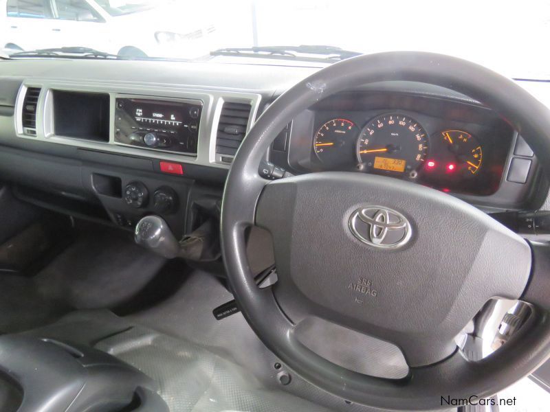 Toyota QUANTUM 2.5 D4D GL 14 SEATER in Namibia