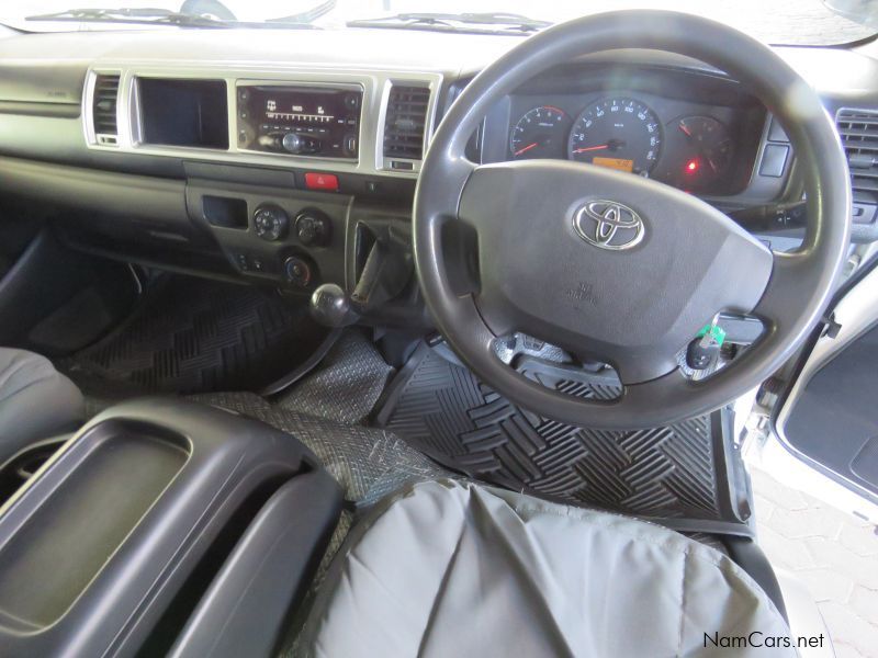 Toyota QUANTUM 2.5 D4D GL 14 SEATER in Namibia