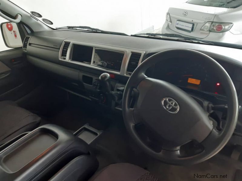 Toyota Quantum 2.5 D4D GL 14 Seater in Namibia