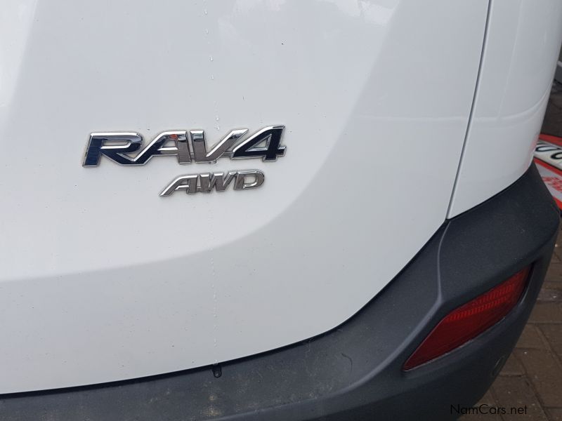 Toyota RAV4 2.5 Petrol VX AWD A/T in Namibia