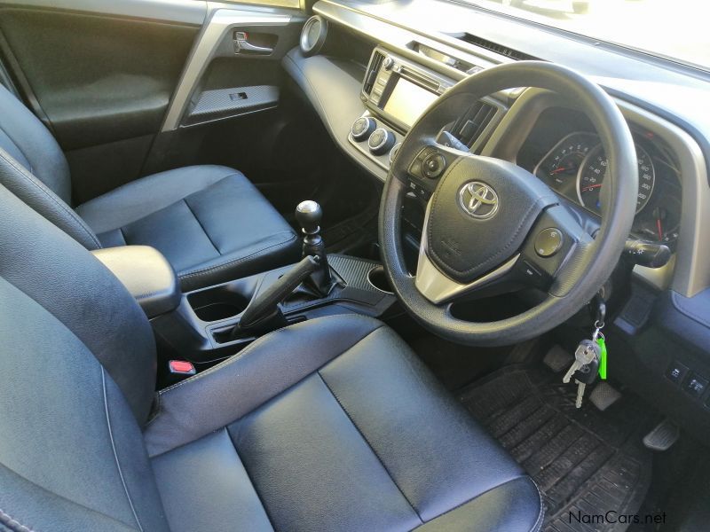 Toyota Rav 4 2.2 GX in Namibia