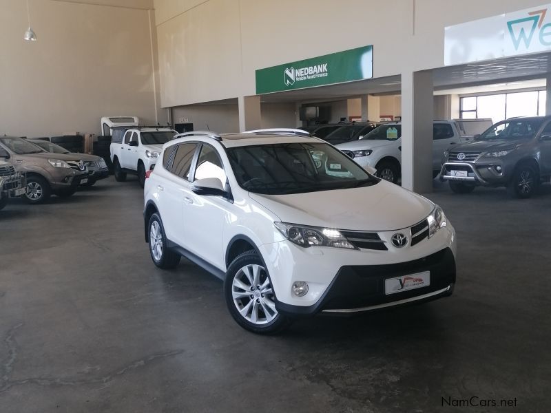 Toyota Rav4 2.2 VX A/T in Namibia