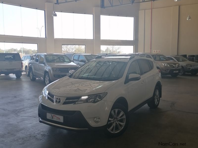 Toyota Rav4 2.2 VX A/T in Namibia