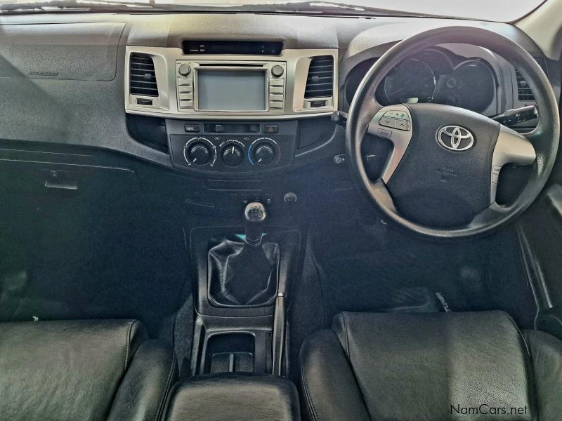 Toyota TOYOTA  FORTUNER 2.5 D4D 4X2 M/T in Namibia