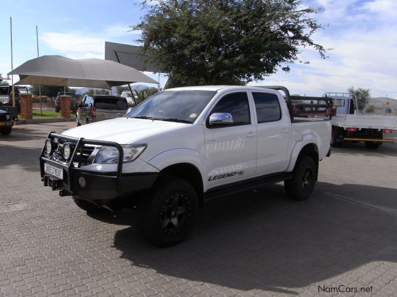 Toyota TOYOTA HILUX 4.0 V6 DC 4X4 L45 in Namibia