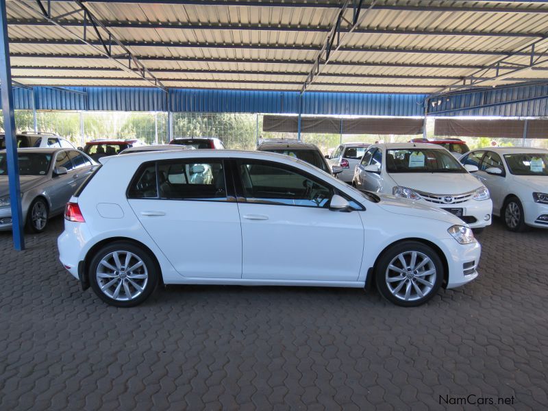 Volkswagen GOLF 7 2.0 TDI HIGHLINE in Namibia