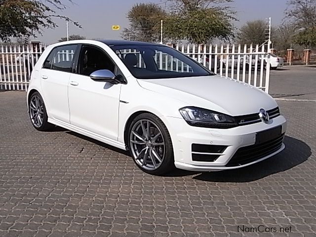 Volkswagen Golf 7 R in Namibia