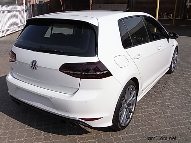 Volkswagen Golf 7 R in Namibia