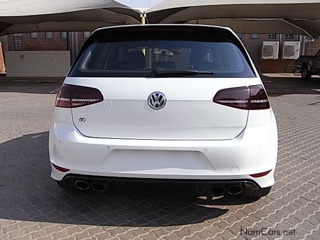 Volkswagen Golf 7 R in Namibia