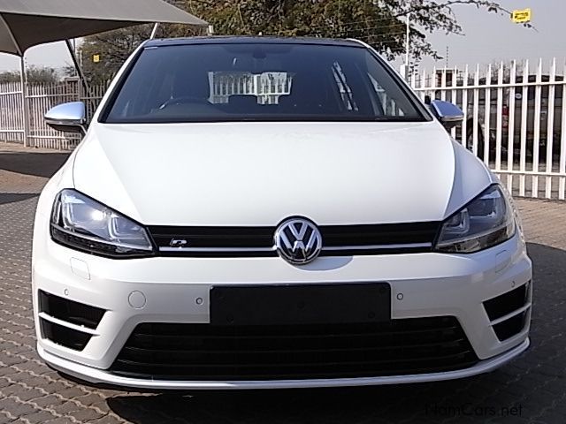 Volkswagen Golf 7 R in Namibia