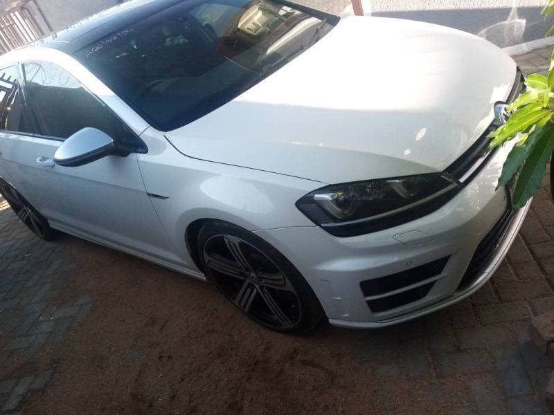 Used Volkswagen Golf R | 2015 Golf R for sale | Windhoek Volkswagen ...
