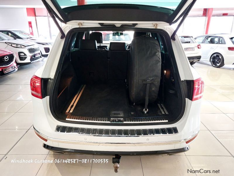 Volkswagen Touareg GP 3.0 V6 TDi Luxury Tip R-Line 180kW in Namibia