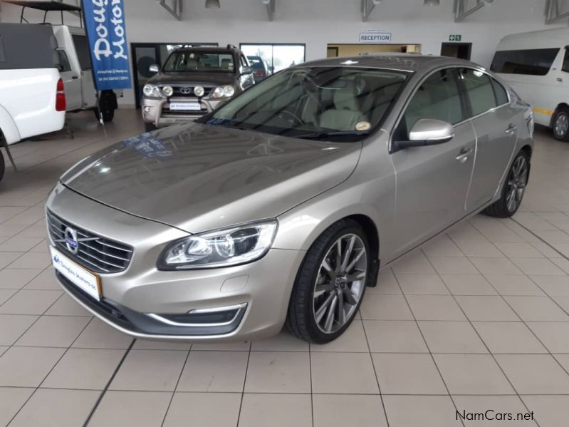 Volvo S60 T6 Elite Geartronic in Namibia