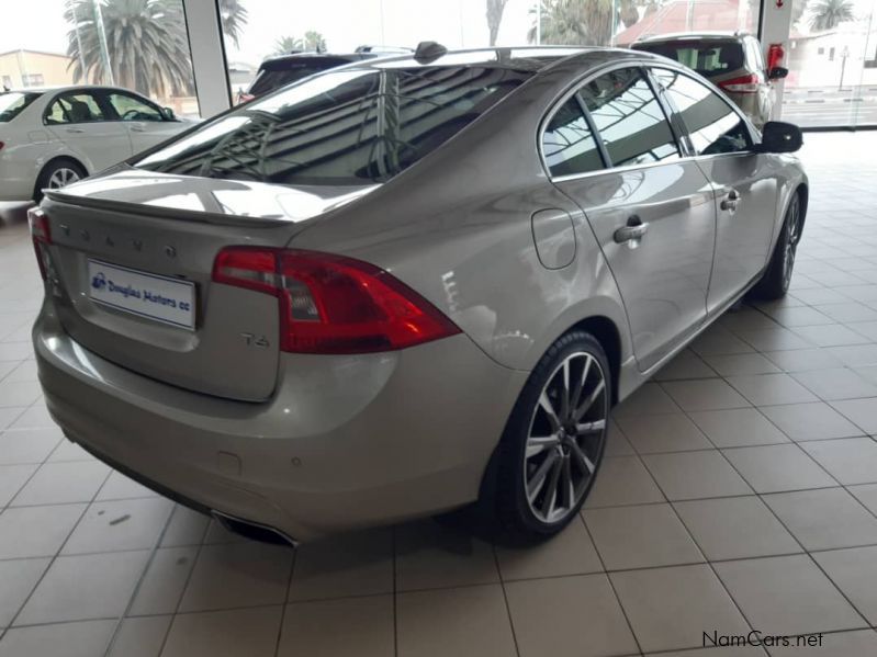 Volvo S60 T6 Elite Geartronic in Namibia