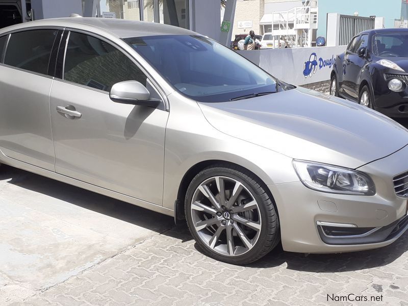 Volvo S60 T6 Geartronic in Namibia