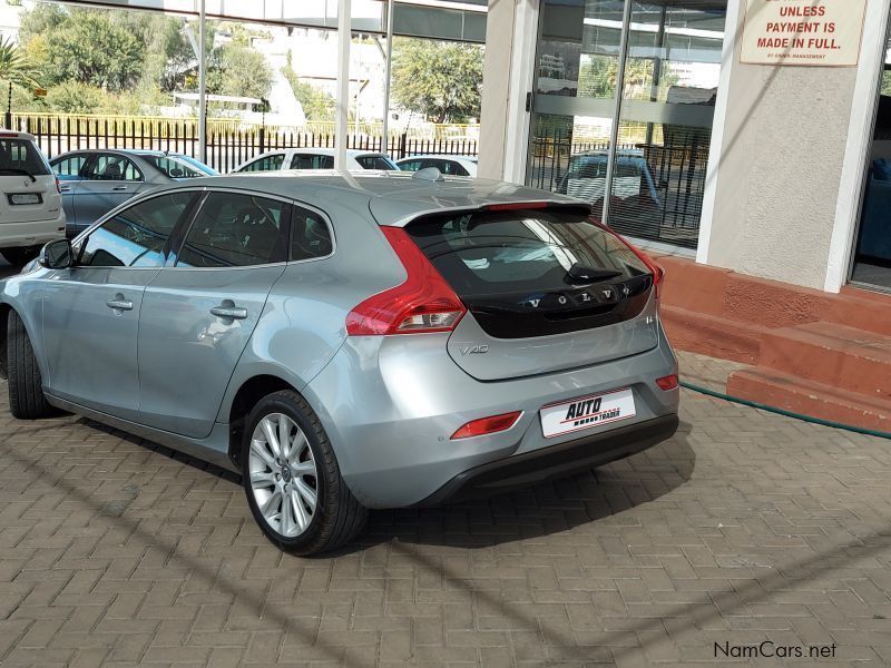 Volvo V40 D2 Excel in Namibia