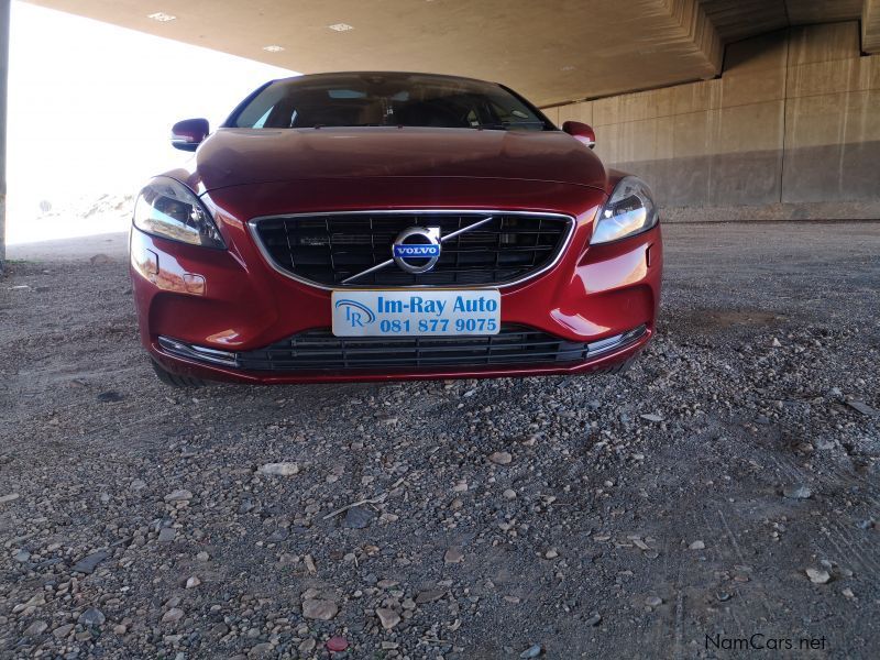 Volvo V40 T3 Excel in Namibia