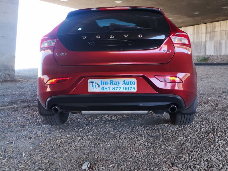 Volvo V40 T3 Excel in Namibia