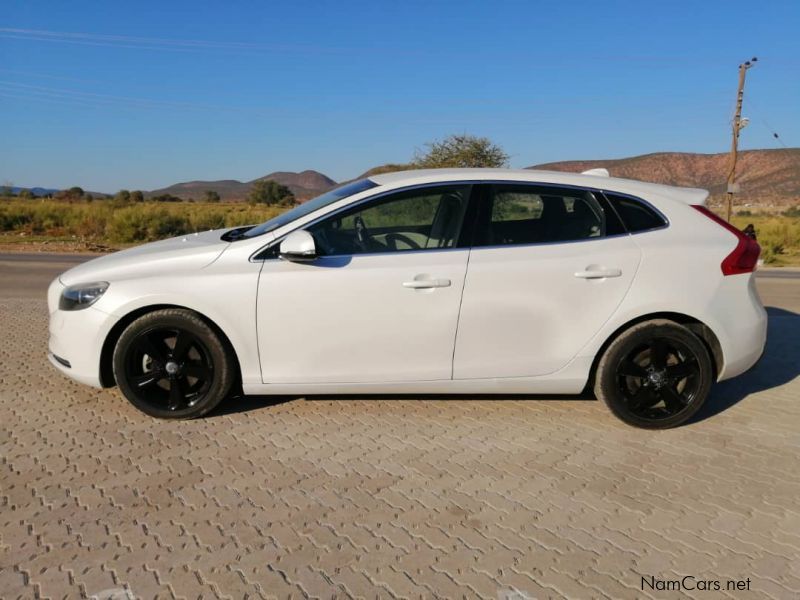 Volvo V40 in Namibia