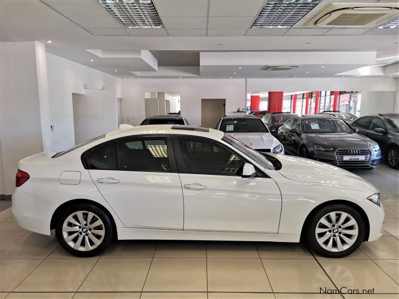 BMW 320i A/T (F30) Sedan 135Kw in Namibia