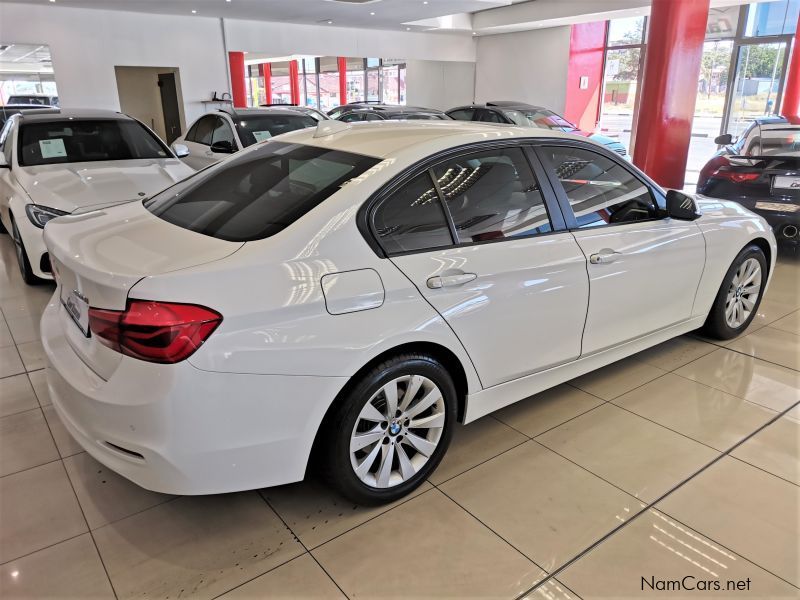 BMW 320i A/T (F30) Sedan 135Kw in Namibia